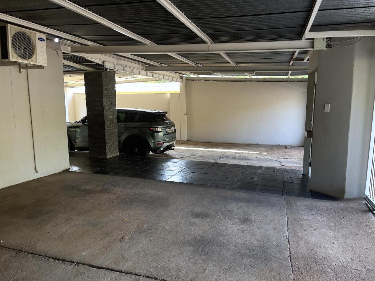 Border Close Guesthouse Upington Εξωτερικό φωτογραφία